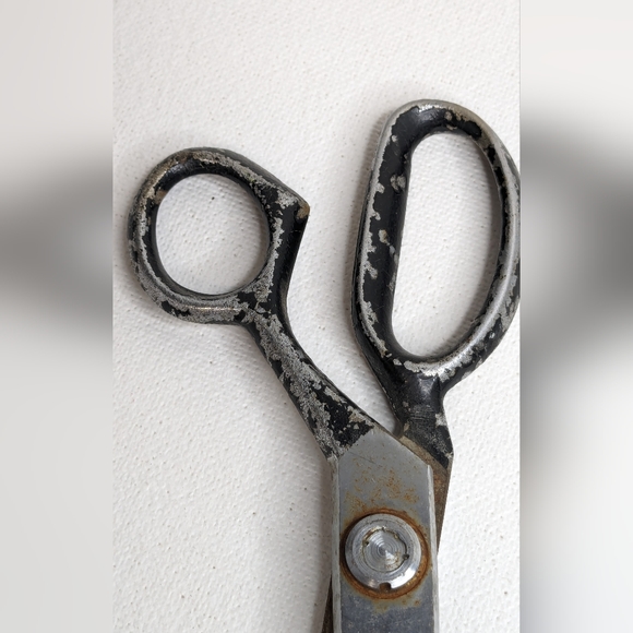 Antique Pinking Shears 7" alloy with Black Handles D-1 - Picture 3 of 8